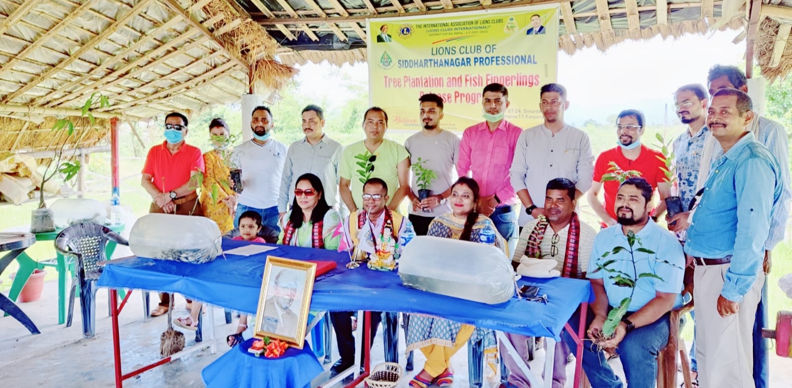 रोहिणी नदीमा लायन्स प्रोफेसनलले छाड्यो चार हजार माछाका भुरा