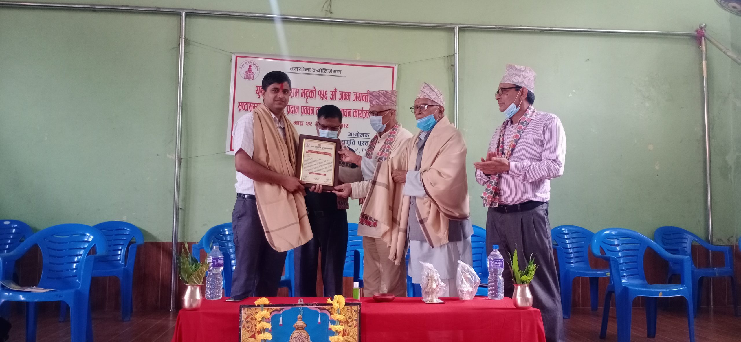 मोतीराम भट्ट साहित्य पुरस्कार पाण्डेयलाई