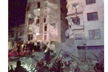 टर्कीमा भूकम्प: १५ जनाकाे मृत्यु, दर्जनाैँ पुरिएकाे आशंका