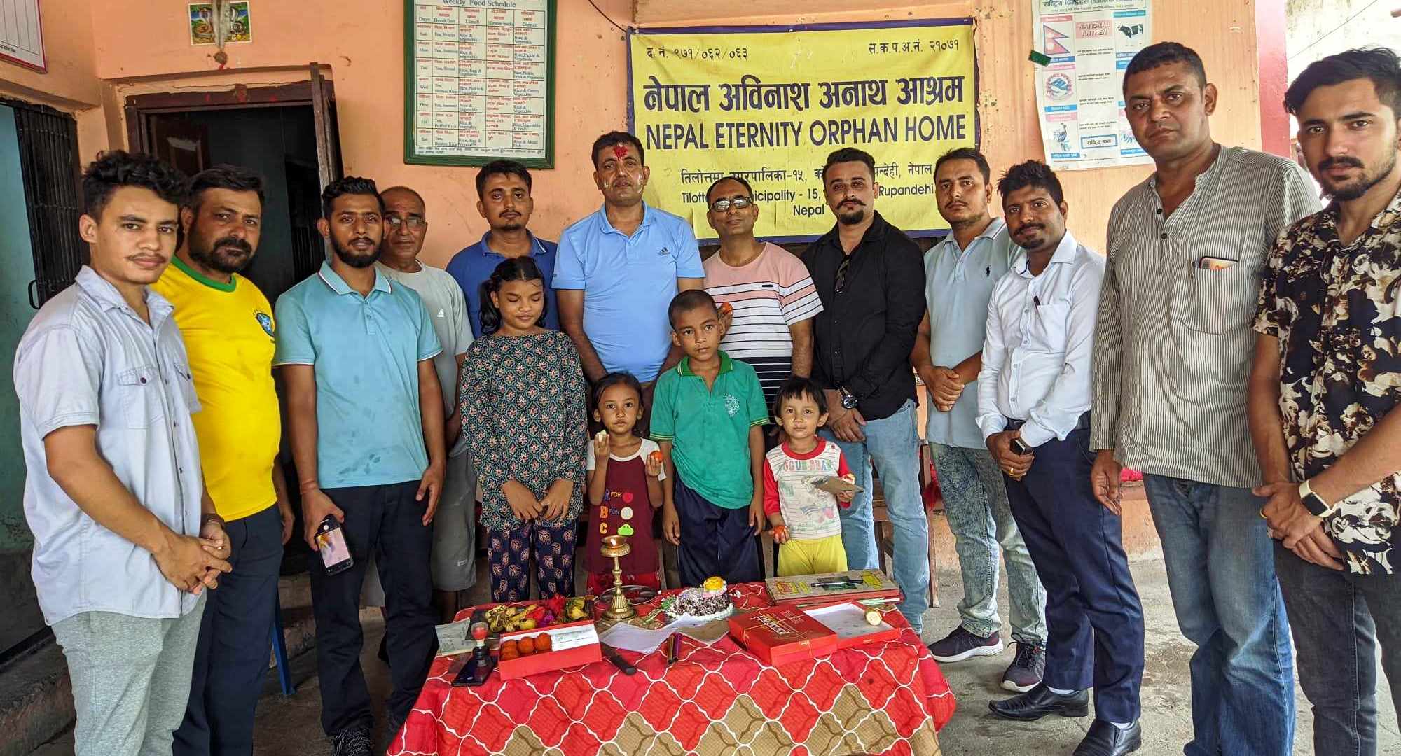 जन्मदिनमा आफूले ल्याएको मत बराबर चापागाईंले गरे आश्रमलाई सहयोग