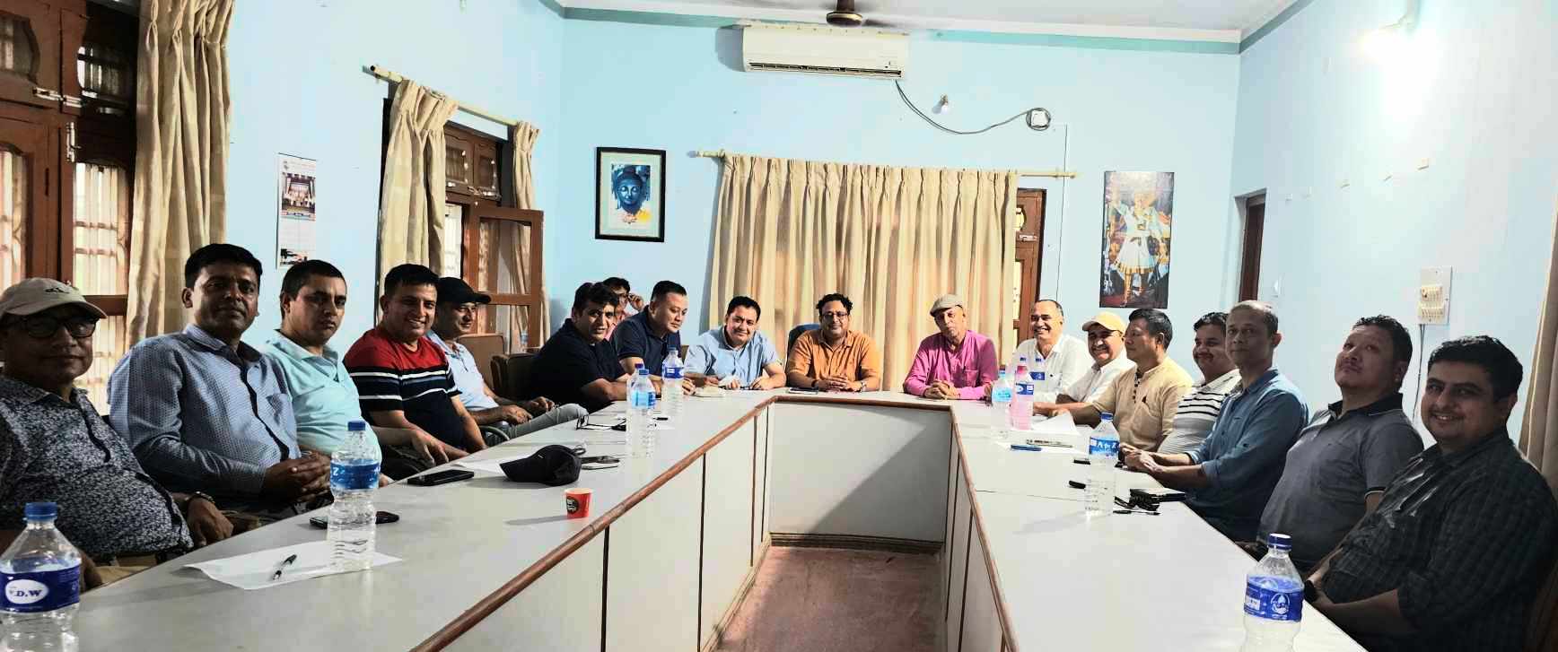 निमार्ण व्यवसायीको आन्दोलनमा लुम्बिनी इँट्टा उद्योग संघको साथ