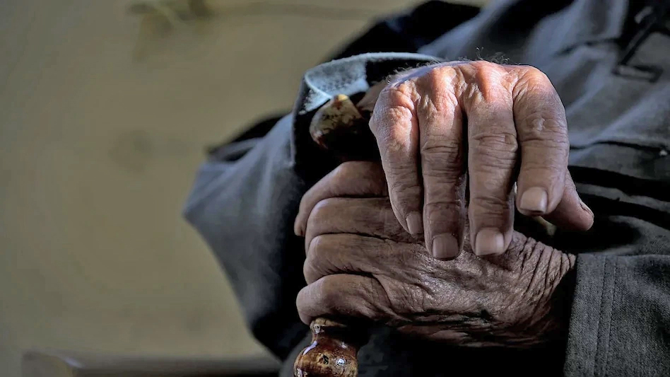 अनौठो रोगः महिलासँग डरलाग्ने, ५५ वर्षदेखि तारबार लगाएर घरभित्रै