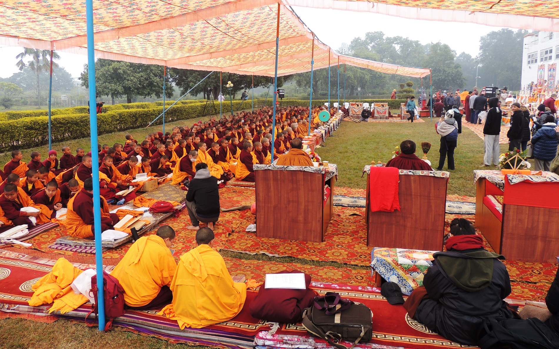 लुम्बिनीमा विश्व शान्तिको कामना गर्दै पाँच दिवसीय मोन्लम पुजा सुरु