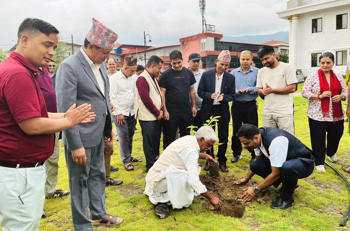 प्रदेश राजधानी परिसरलाई हरियाली बनाउन वृक्षारोपण