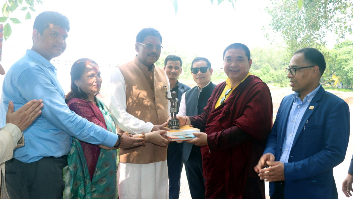भारतका प्रधानन्यायाधीश गवईद्वारा लुम्बिनी भ्रमण