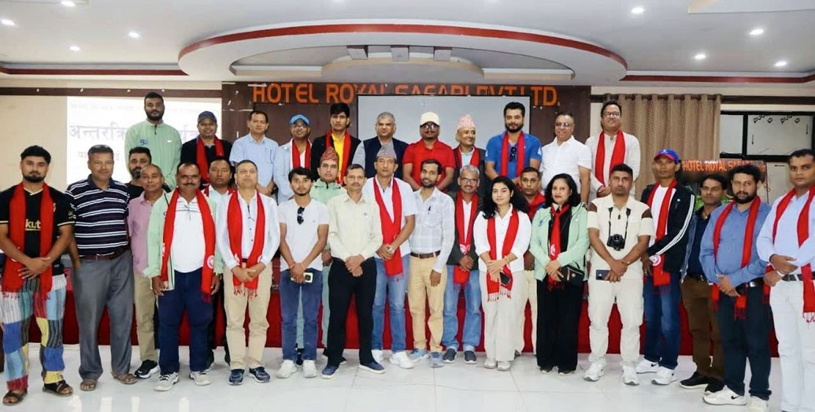 लुम्बिनी प्रेस क्लब र सौराहाका व्यवसायीबीच छलफलः लुम्बिनी र सौराहालाई जोडेर पर्यटन प्रवर्द्धन गर्नुपर्नेमा जोड