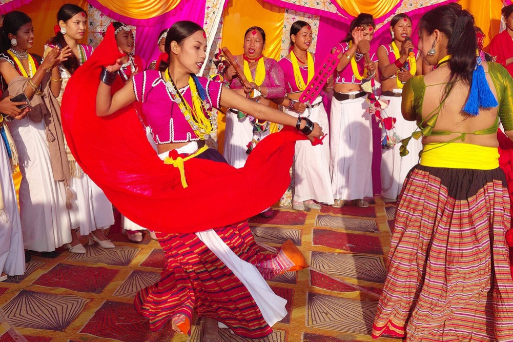 माघीमा बिरैलैं हुन्छ ‘ढुम्रा’ नाच