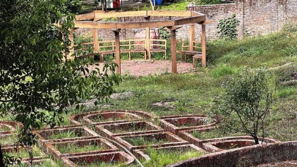 पाल्पाको अमरनारायण मन्दिर अस्तव्यस्त