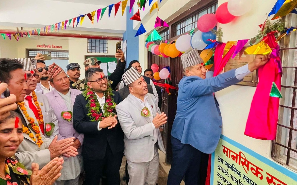 १४ करोड लागतमा रुकुमपूर्व अस्पतालको भवन निर्माण, मुख्यमन्त्री आचार्यले गरे उद्घाटन