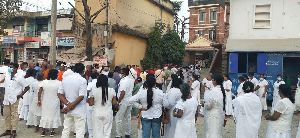 नाकाको झन्झटले पर्यटक दिक्क हुने व्यवसायीको गुनासो