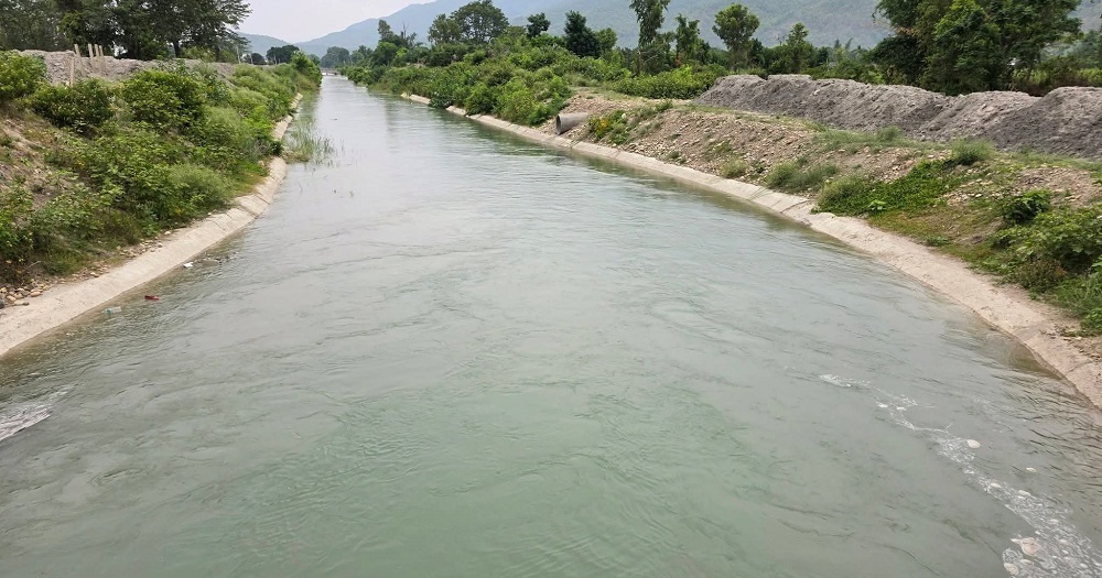 पश्चिमी गण्डक नहरमा पानी छाडियो