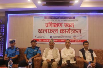 सडक यात्रालाई सुरक्षित बनाउन एम्बुलेन्स र विद्यालयका चालकलाई प्रशिक्षण