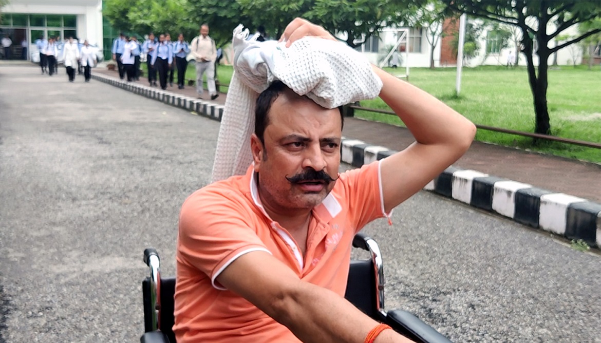 नगरप्रमुख र सांसद शाहसहितको समूहले सांघातिक आक्रमण गरेको उवासंघ कृष्णनगरका अध्यक्षको आरोप