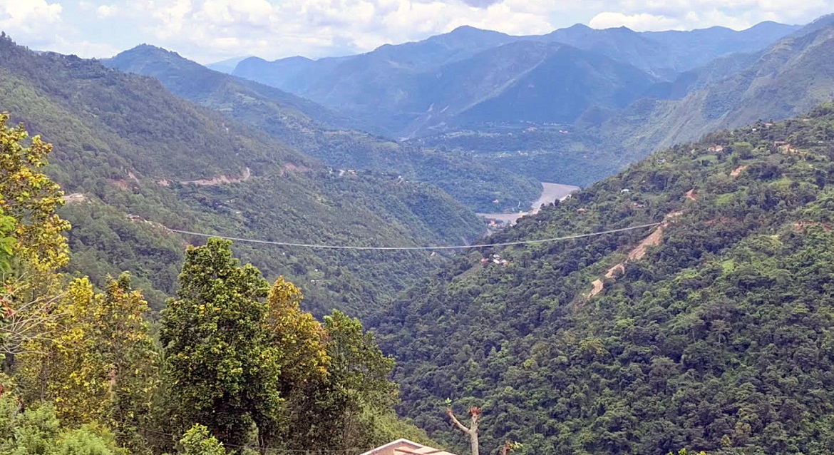 झोलुङ्गे पुलले बनायो सुगम, फेरियो दैनिकी